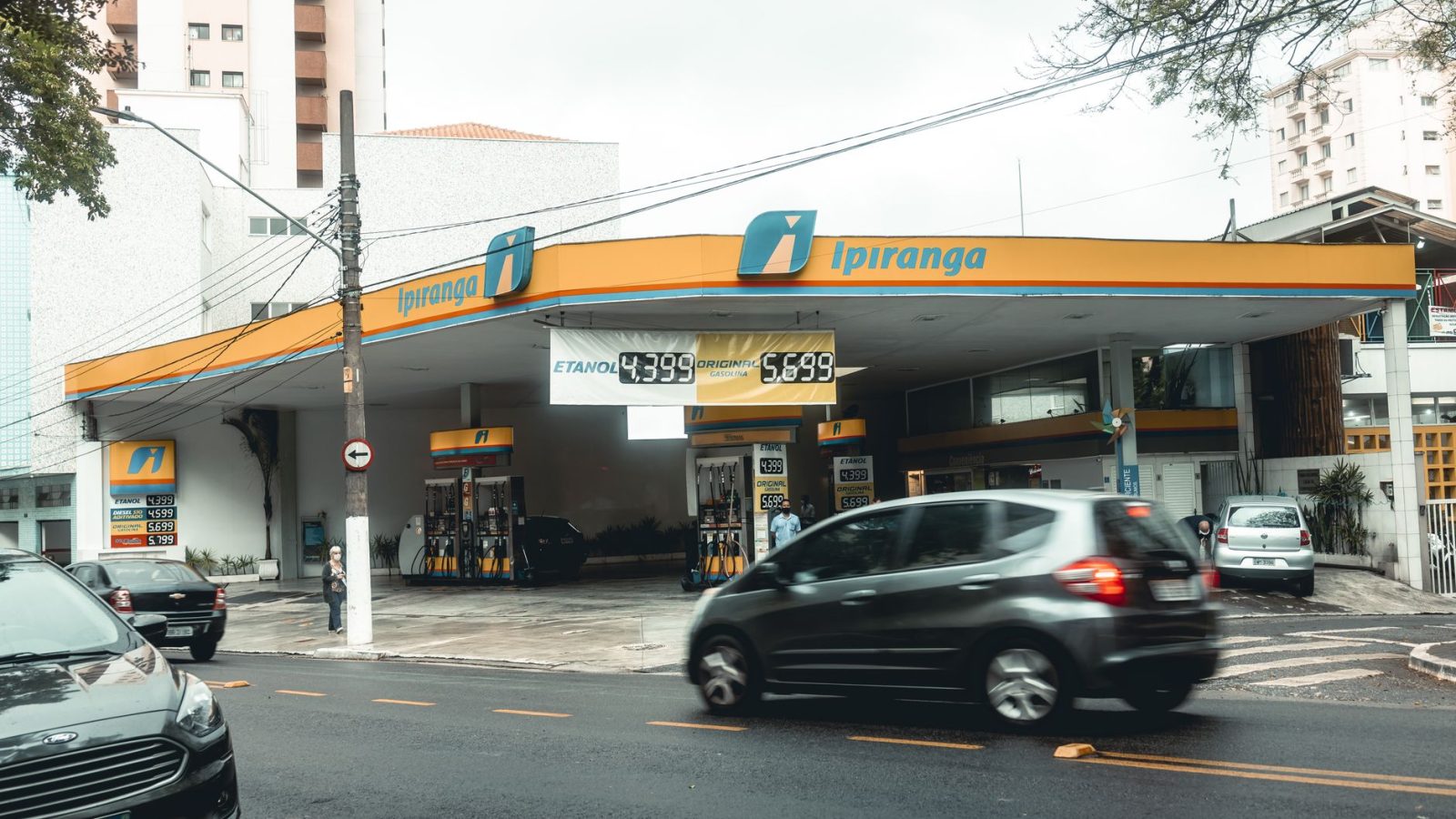 Aide carburant pour grands rouleurs : comment décrocher votre part ?