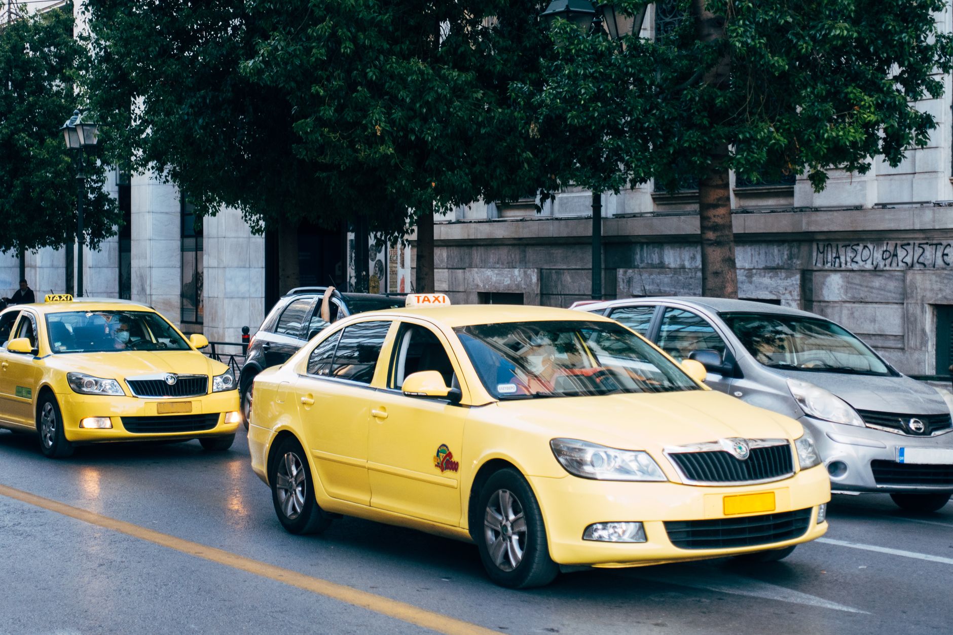 Uber ou Bolt : quel service choisir en ville