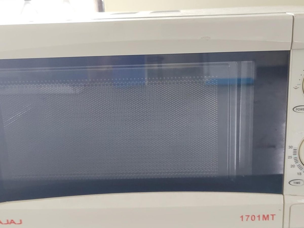 Astuces pour nettoyer un micro‑ondes sans produits chimiques